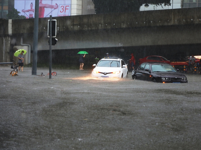 今明两天安徽地区仍有强降雨 需防范地质灾害发生