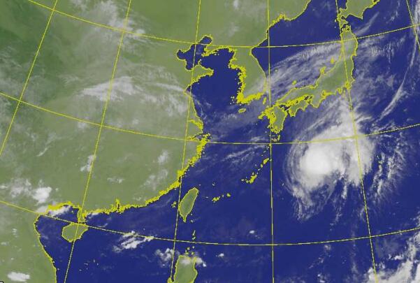 第12号台风路径实时发布系统 台风“白海豚”逼近日本