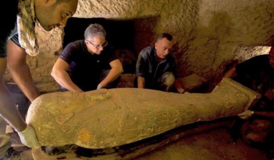 埃及新出土27具千年古棺是怎么回事 专家：保存完整制作精良
