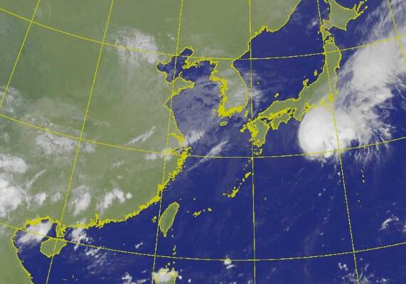 12号台风路径实时发布系统 台风“白海豚”将趋向日本以南近海海面