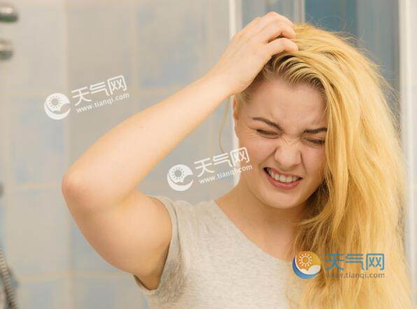 头皮痒头皮屑多有可能传染吗 头皮痒头皮屑多会传染给他人吗