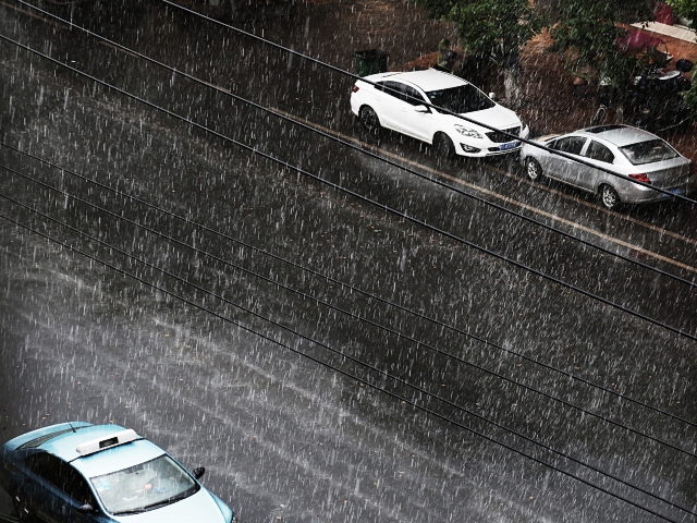 今日广东大部地区以多云为主 广州深圳等地局部有大雨