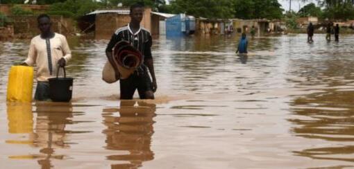 非洲萨赫勒洪水70万多人流离失所 尼日尔灾情最重已有71人死亡