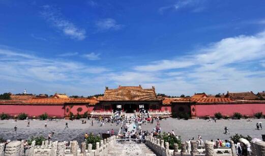 周末两天北京城晴天气温25℃左右 午后紫外线较强需注意防晒