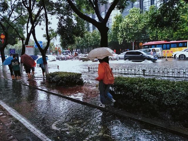 广西今起两天有强降雨 国庆期间仍有小雨天气