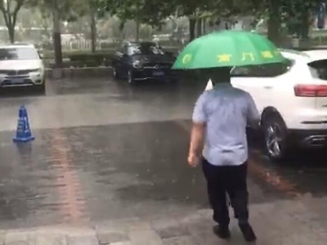 今天夜间北京将有一次降雨过程 明天国庆以多云转晴为主