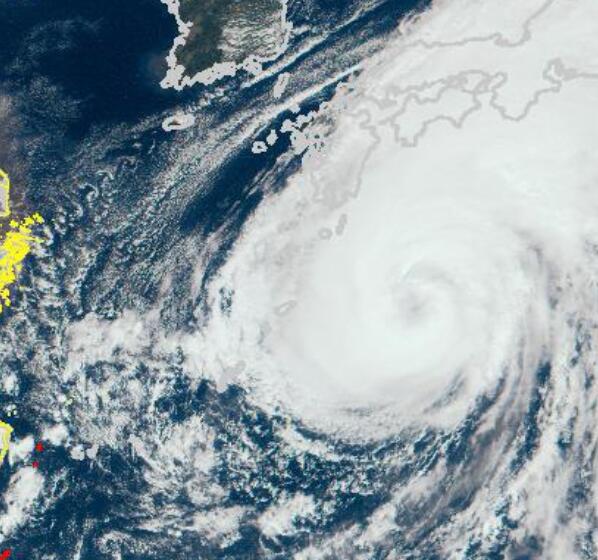 14号台风灿鸿路径图最新情况 风力12级距离日本约470公里  