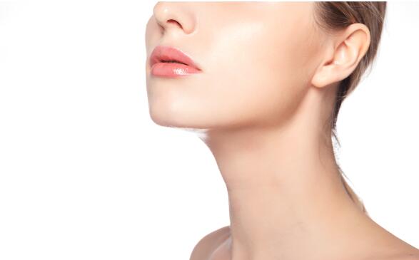 人们冷的时候身上为什么会起鸡皮疙瘩 冷的时候起鸡皮疙瘩是什么原因