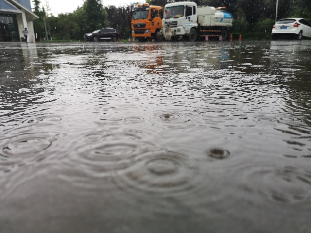 山东地区连续有小雨 后天气温降至降至10℃以下