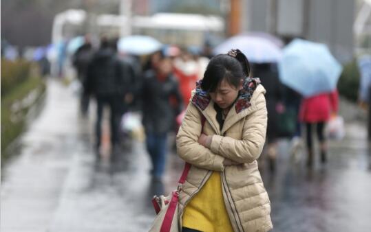 今日陕西大部仍有阴雨天气 省会西安气温跌至11℃体感寒冷