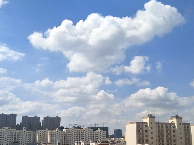 今天广东地区以多云为主 早晚气温清凉需添衣保暖