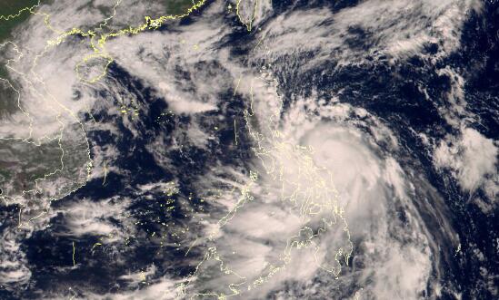 第18号台风莫拉菲云图最新消息 目前已达强台风级28日登陆越南