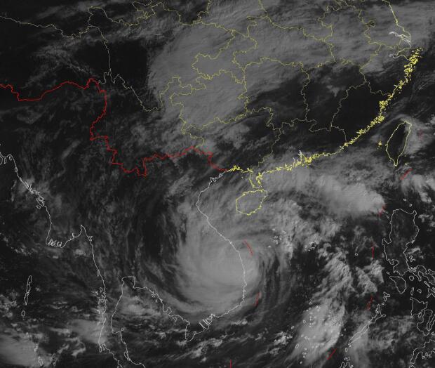 18号台风路径实时发布系统今天云图 台风莫拉菲卫星云图发展情况