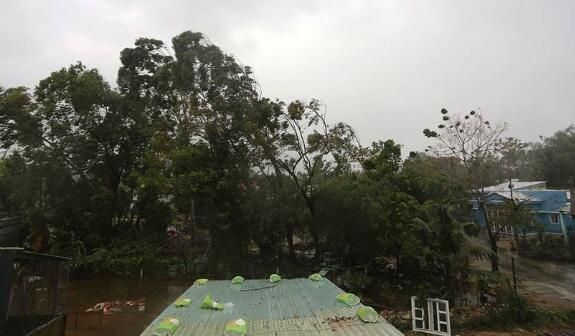 台风莫拉菲在越南引起山体滑坡 已有16人死亡53人失踪