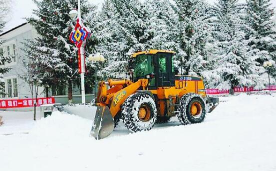 黑龙江部分地区积雪达30厘米 呼中通往加格达奇的客车停运