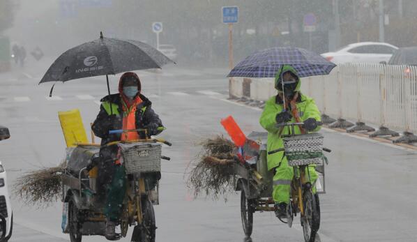 冷空气南下华南多阴雨气温跌破10℃ 黑龙江一带仍有中雪或雨夹雪