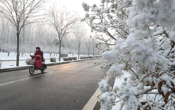 今日北京依旧寒冷最高温仅5℃ 山区和南部地区伴有雨夹雪