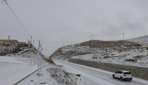 受降雪及道路结冰影响 甘肃省内多条高速路段临时管制