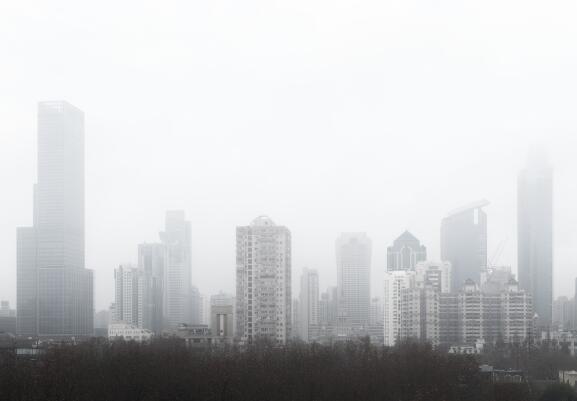 河南今部分地区仍有雾霾天气 下周二郑州或迎雨夹雪