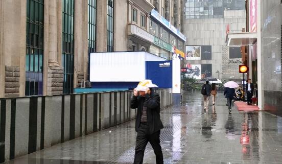 今日大雪重庆各地阴雨不断 主城气温气温仅10℃出头