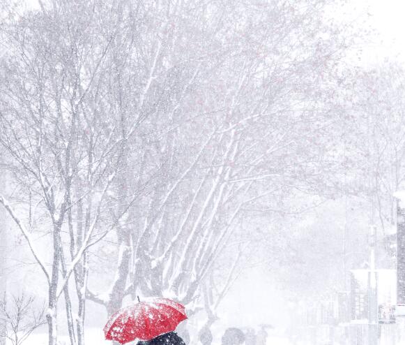 南昌下雪伴大风最低气温-4.4℃ 16～19日将持续阴雨天