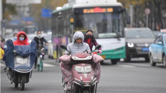 冷空气发威厦门最低气温11℃ 未来三天多云为主