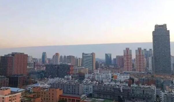 南京惊现阴阳天是怎么回事 阴阳天是怎么形成的