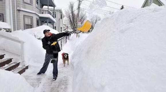 美国东北部持续暴风雪天气 截止目前已造成4人死亡