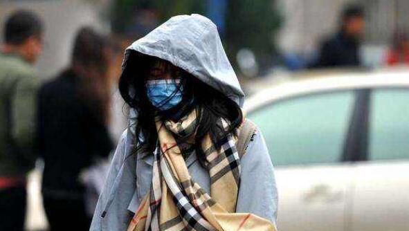 冬至来临内蒙古气温仅有-4℃ 市民出行要注意添衣保暖