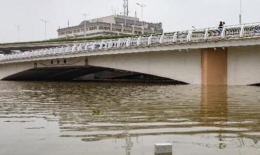 重慶城口酉陽(yáng)等多地氣溫跌破0℃ 部分山區(qū)有雨夾雪或小雪