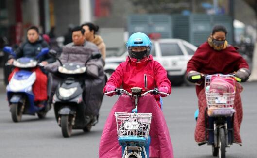 重慶城口酉陽(yáng)等多地氣溫跌破0℃ 部分山區(qū)有雨夾雪或小雪