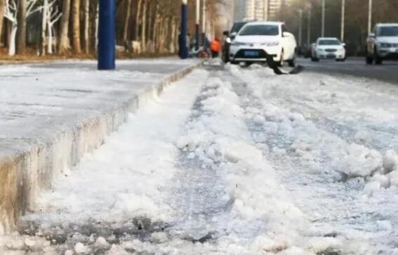 低温致降雪及路面结冰 今日贵州云南共计17条高速路段封闭