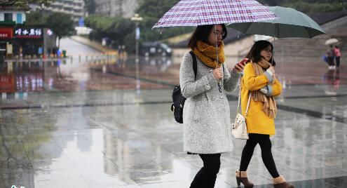 重慶多地最低氣溫跌破0℃ 今晨渝中江北等地出現(xiàn)大霧