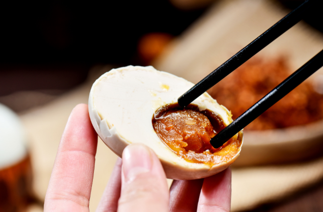 端午节为什么吃咸鸭蛋 端午节吃咸鸭蛋的由来