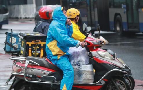 北京早晚依旧寒冷最高温仅5℃ 市民们仍需注意防寒保暖