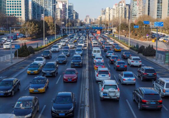 2021春节高速拥堵时段 2021年春节高速堵车高峰期是哪天