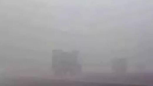 湖南大雾59个高速收费站交通管制 局地最高气温18～20℃