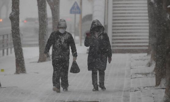 黑龙江等多地气温下降12℃ 江南西南部分地区有小雨