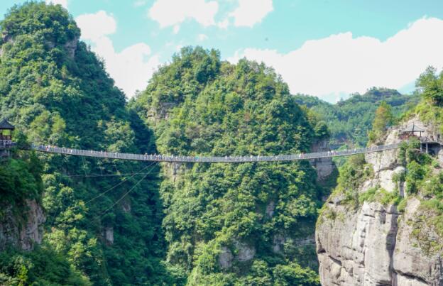 春节三亚旅游哪里好玩 春节去三亚游玩一定要去的地方