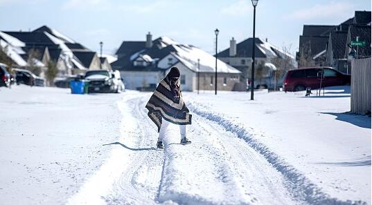 美国极寒天气死亡人数增至37人 得克萨斯州进入紧急状态