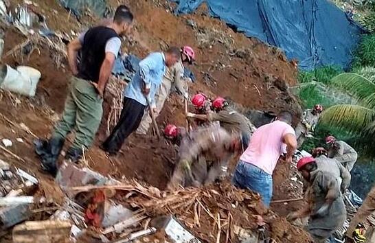 巴西局地暴雨引发山体滑坡 目前已造成5人死亡