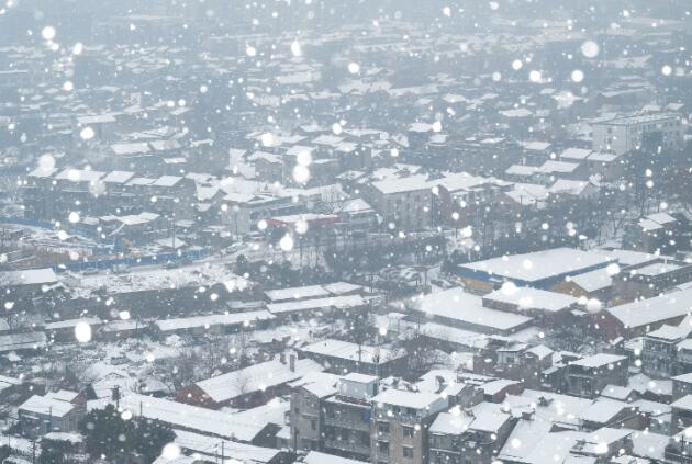 黑龙江今明降雪降温伴8级大风来袭  哈尔滨将有两次雨雪过程