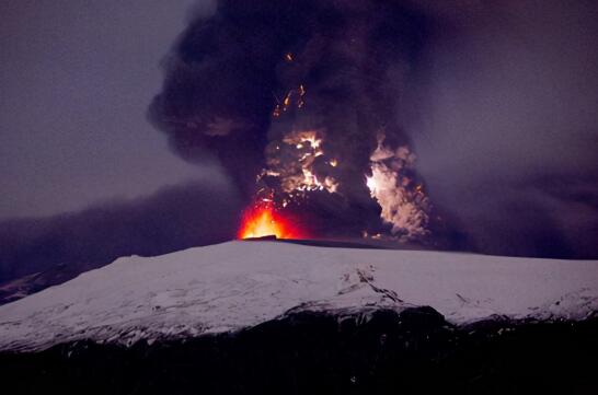 冰岛首都一周发生1.7万次地震 未来会发生火山爆发吗