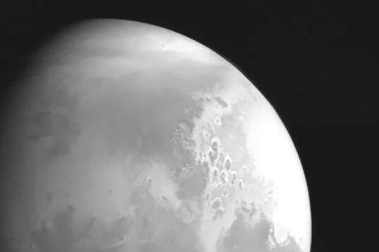 天问一号拍摄到高清火星影像图 火星地貌清晰可见