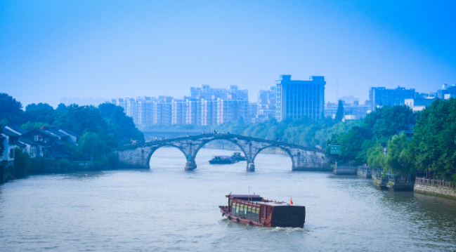 京杭大运河始建于哪个朝代 京杭大运河是谁修建的