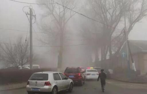 四川大雾橙色预警能见度小于200米 沪蓉高速等路段受大雾影响