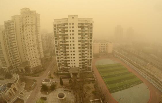 甘肃宁夏等西北地区仍有沙尘 冷空气南下上海杭州气温降至10℃