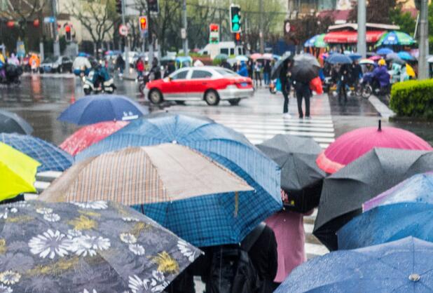 河南未来3天升温显著郑州最高达22度 大范围降雨将于25日晚到来