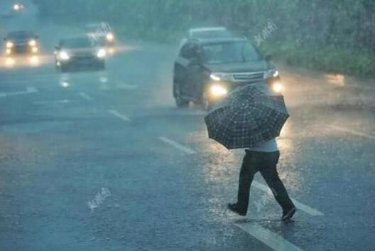 今起中东部地区强降雨上线 新疆内蒙古局地出现仍沙尘天气