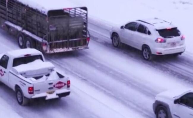 降雪影响西藏国道562线这条路段交通管制 预计26日14时恢复正常通行